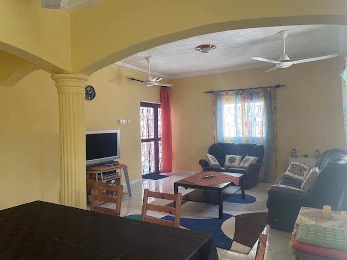 The Compound Bed & Breakfast Bijilo Dış mekan fotoğraf