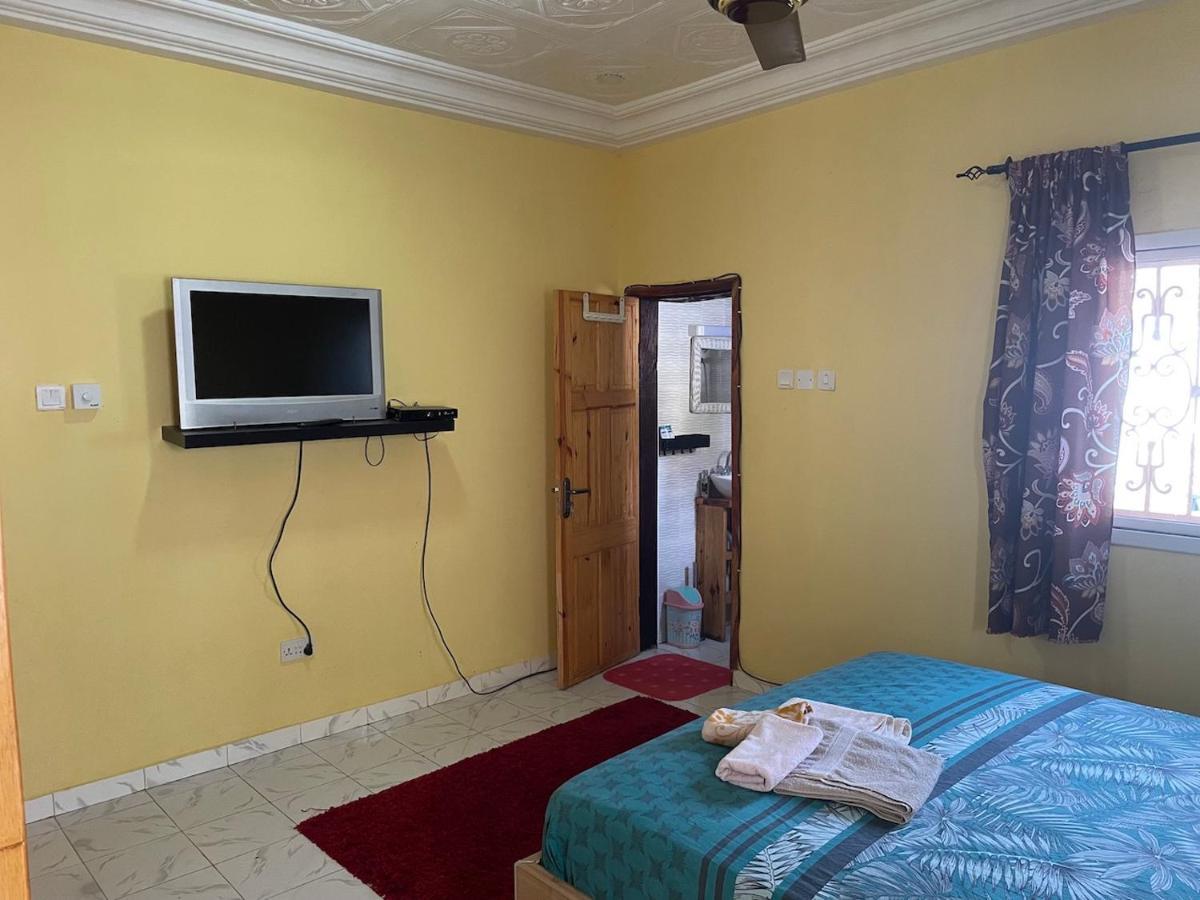 The Compound Bed & Breakfast Bijilo Dış mekan fotoğraf