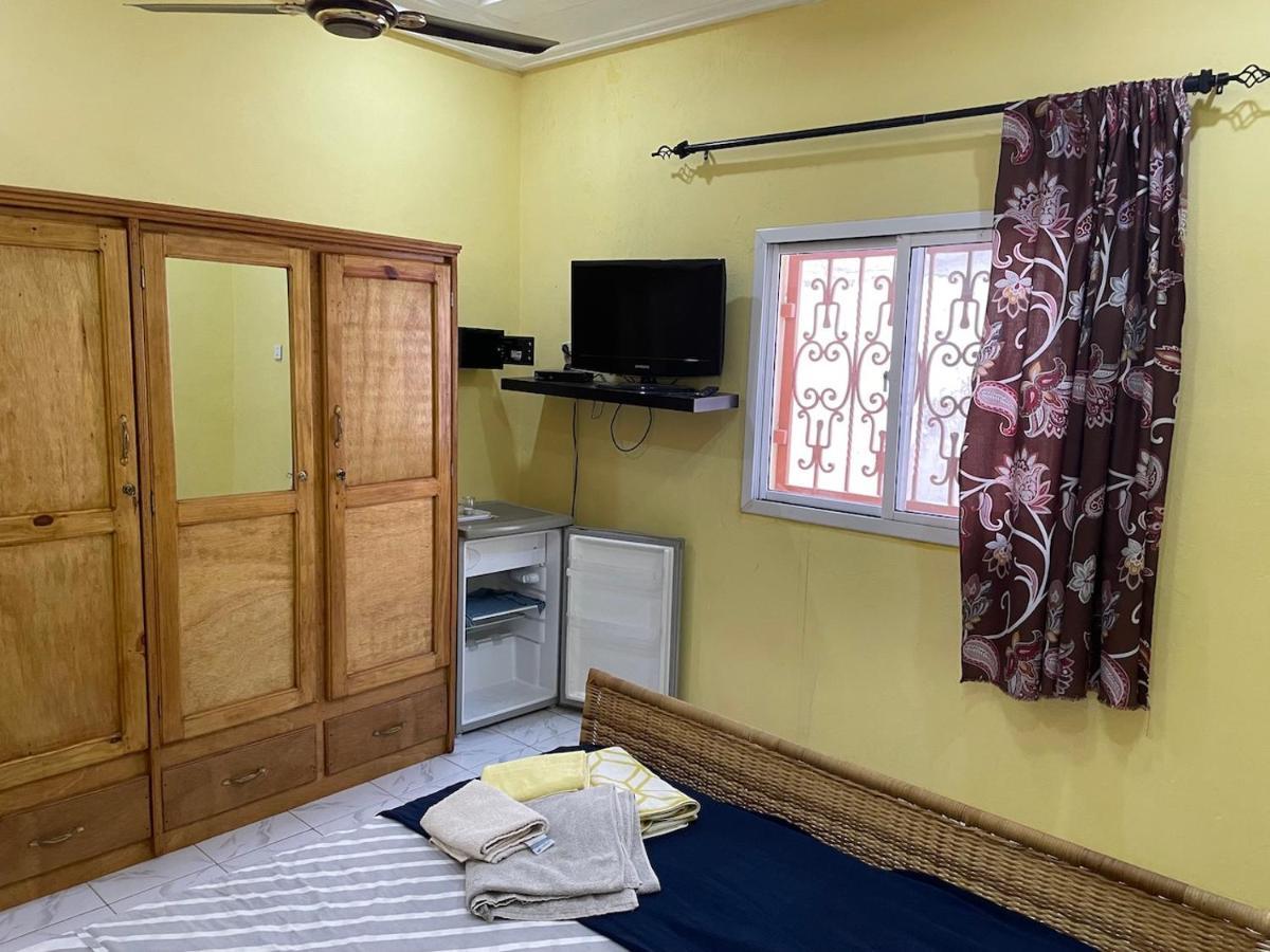 The Compound Bed & Breakfast Bijilo Dış mekan fotoğraf